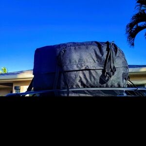 Traveling Black Roof Cargo Bag